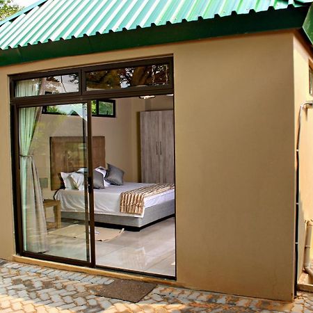 Zoe Bush Lodge Pretoria-Noord Esterno foto